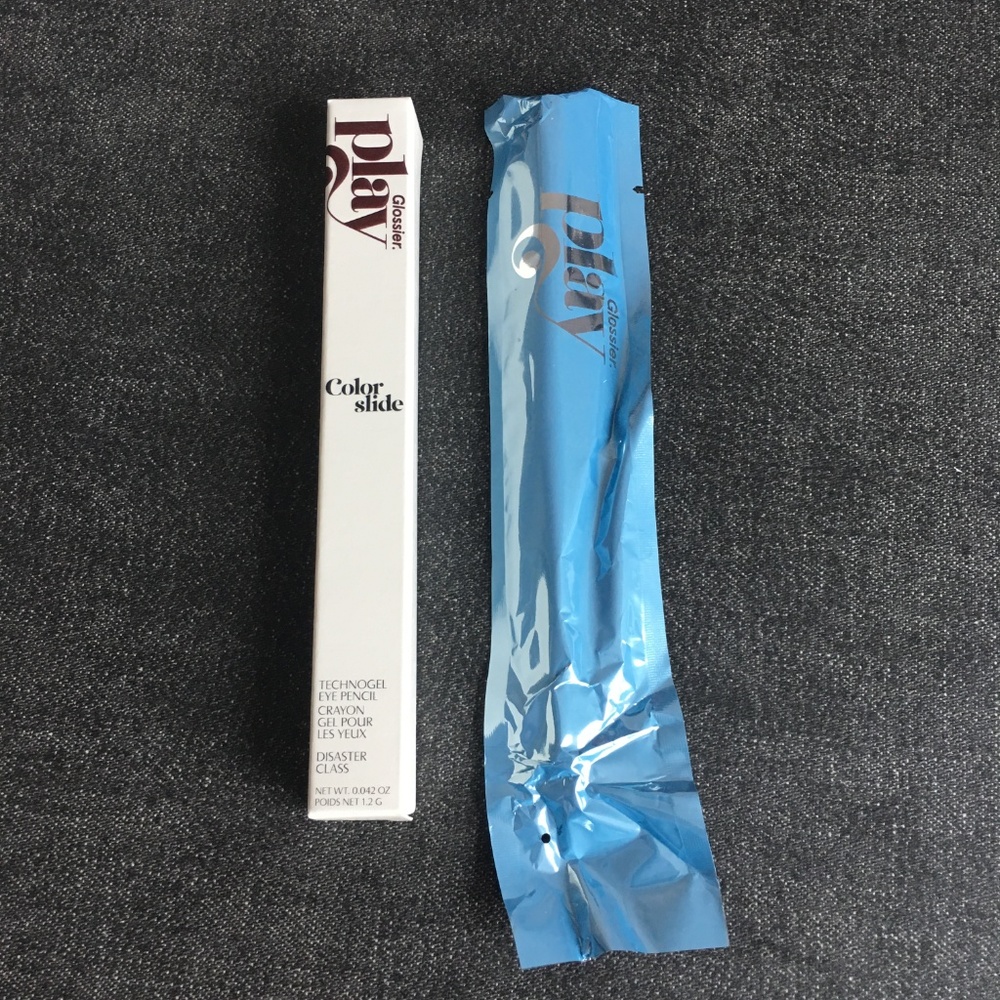 [NWT] Glossier Waterproof Eyeliner Disaster Class - Picture 3 of 6